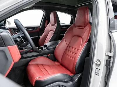 Porsche Cayenne 2025, 16790 км, за 125553.06 USD - фото 10