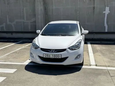 Hyundai Avante 2013, 129790 км, за 1772.35 USD