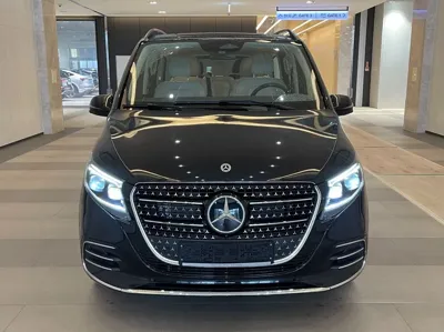 Mercedes-Benz V-Class 2025, 19 км, за 113128.15 USD