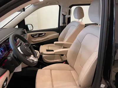 Mercedes-Benz V-Class 2025, 19 км, за 113128.15 USD - фото 9