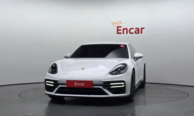 Porsche Panamera 2022, 30217 км, за 85335.43 USD
