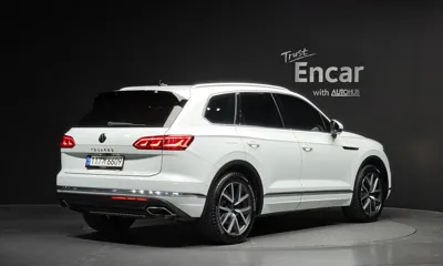 Volkswagen Touareg 2022, 128173 км, за 32309.21 USD