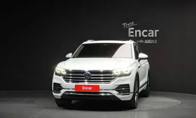 Volkswagen Touareg 2022, 128173 км, за 32309.21 USD