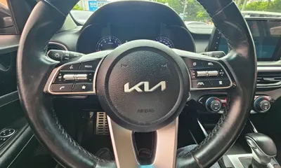 Kia K3 2023, 24654 км, за 11356.18 USD - фото 10