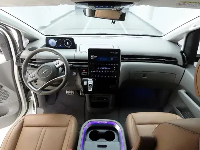 Hyundai Staria 2023, 58473 км, за 32985.22 USD - фото 10