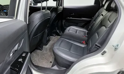KG_Mobility_Ssangyong KORANDO 2022, 68258 км, за 11430.46 USD - фото 12