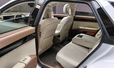 Hyundai Grandeur 2023, 72879 км, за 24395.03 USD - фото 12
