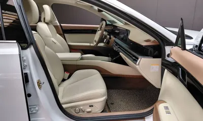 Hyundai Grandeur 2023, 72879 км, за 24395.03 USD - фото 26