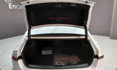 Hyundai Grandeur 2023, 72879 км, за 24395.03 USD - фото 35