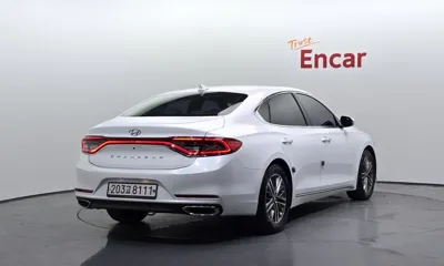 Hyundai Grandeur 2017, 190446 км, за 7296.42 USD
