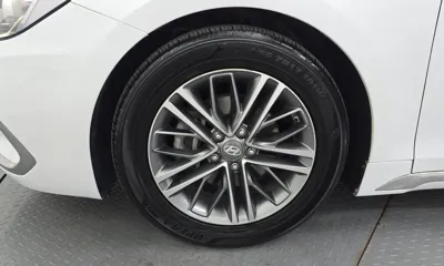 Hyundai Grandeur 2017, 190446 км, за 7296.42 USD