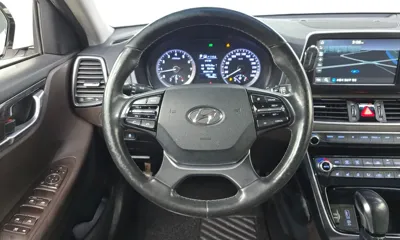 Hyundai Grandeur 2017, 190446 км, за 7296.42 USD - фото 13