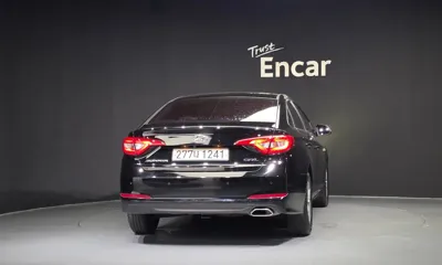 Hyundai Sonata 2017, 125873 км, за 4420.46 USD