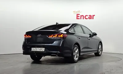 Hyundai Sonata 2018, 169553 км, за 5942.63 USD