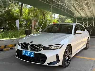 BMW 3 Series · 2023 год