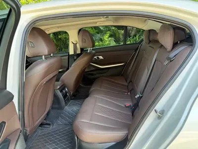 BMW 3 Series 2023, 46000 км, за 22561.79 USD