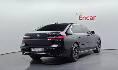 BMW 7-Series 2025, 12613 км, за 76215.02 USD