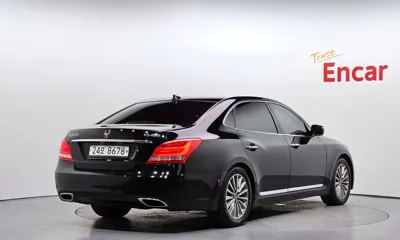 Hyundai Equus 2014, 139632 км, за 7700.78 USD