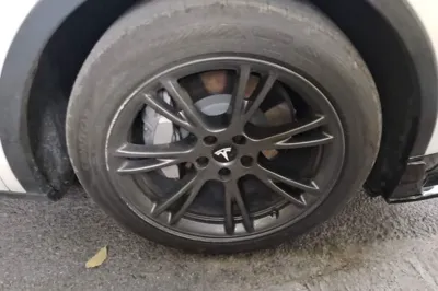 Tesla Model Y 2023, 91199 км, за 25933 USD - фото 8
