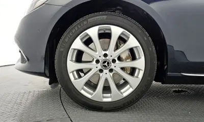 Mercedes-Benz E-Class 2018, 123691 км, за 15032.17 USD