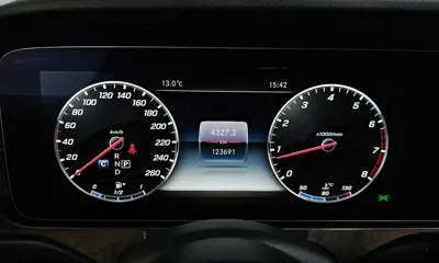 Mercedes-Benz E-Class 2018, 123691 км, за 15032.17 USD - фото 8