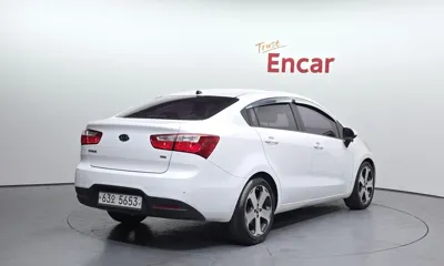 Kia Pride 2012, 115547 км, за 3239.03 USD