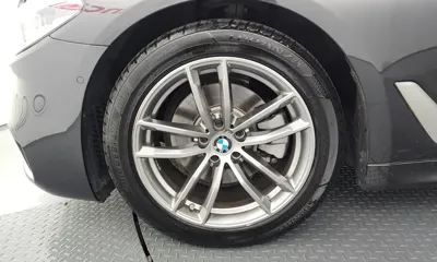 BMW 5-Series 2019, 144501 км, за 16738.87 USD
