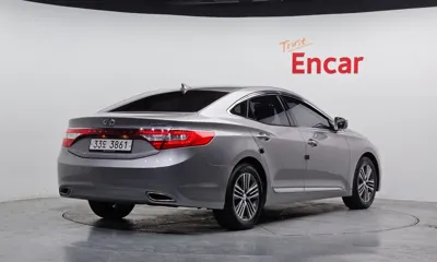 Hyundai Grandeur 2014, 26375 км, за 5573.06 USD
