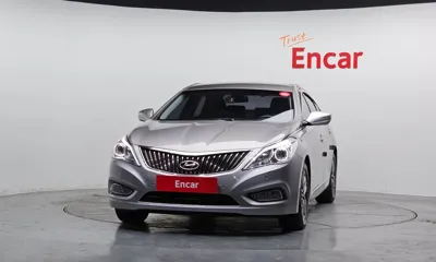 Hyundai Grandeur 2014, 26375 км, за 5573.06 USD