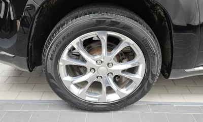 Jeep Cherokee 2019, 96200 км, за 14375.74 USD