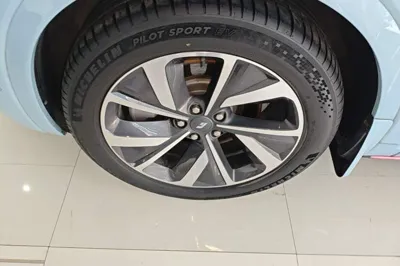 Li Auto ONE 2021, 62900 км, за 23013 USD - фото 15