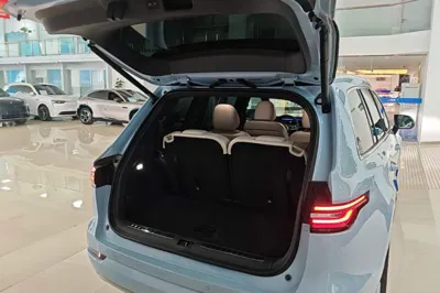 Li Auto ONE 2021, 62900 км, за 23013 USD - фото 27