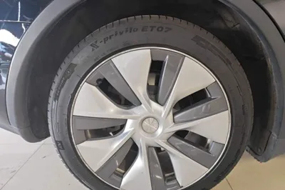 Tesla Model Y 2022, 97899 км, за 24224 USD - фото 11