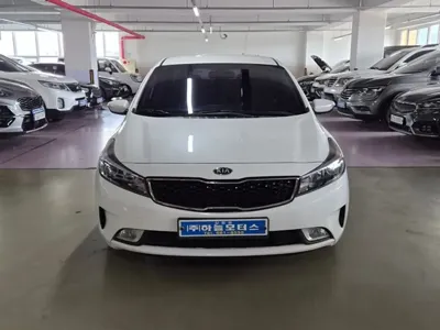 Kia K3 2017, 128000 км, за 3583.06 USD