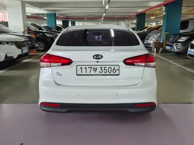Kia K3 2017, 128000 км, за 3583.06 USD