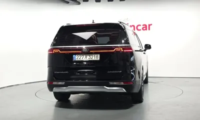 Kia Canival 2021, 133593 км, за 17889.69 USD