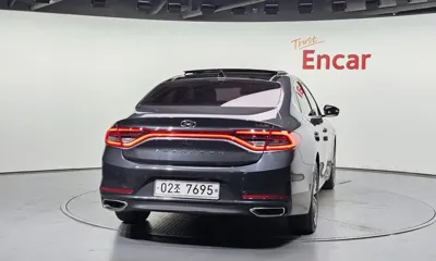 Hyundai Grandeur 2018, 252176 км, за 5205.21 USD
