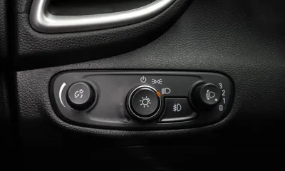 ChevroletGMDaewoo Trax 2020, 131809 км, за 4332.41 USD - фото 16
