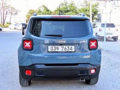 Jeep Renegade 2017, 80820 км, за 5842.2 USD