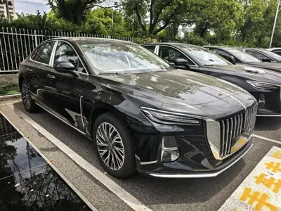 Hongqi Hongqi H5 2026, 2000 км, за 17627.67 USD