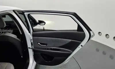 Hyundai Avante 2022, 38901 км, за 15497.81 USD - фото 25