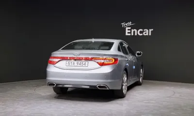 Hyundai Grandeur 2015, 192147 км, за 3688.61 USD