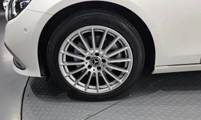 Mercedes-Benz E-Class 2021, 56850 км, за 23730.85 USD