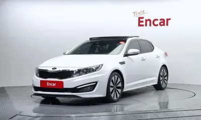 Kia K5 · 2012 год