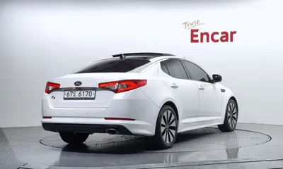 Kia K5 2012, 148983 км, за 2781.45 USD