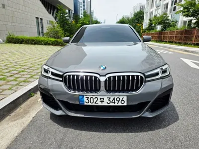 BMW 5-Series · 2022 год