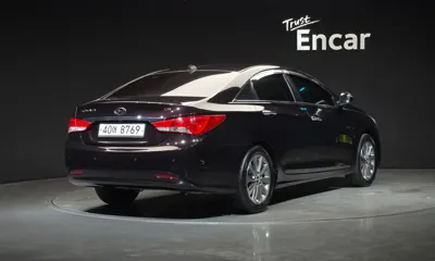 Hyundai Sonata 2014, 170848 км, за 2605.86 USD