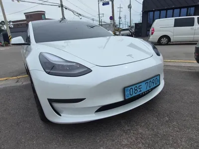 Tesla Model 3 2021, 42462 км, за 22768.69 USD