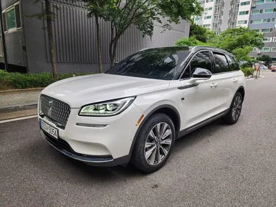 Lincoln Corsair · 2021 год