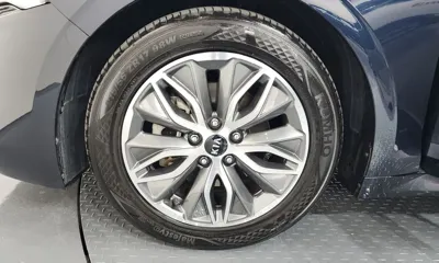 Kia K5 2020, 136051 км, за 12480.29 USD